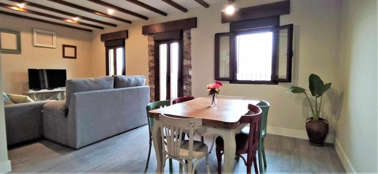 Apartamentos La Rosa Y El Pastor Guijo de Santa Bárbara Δωμάτιο φωτογραφία