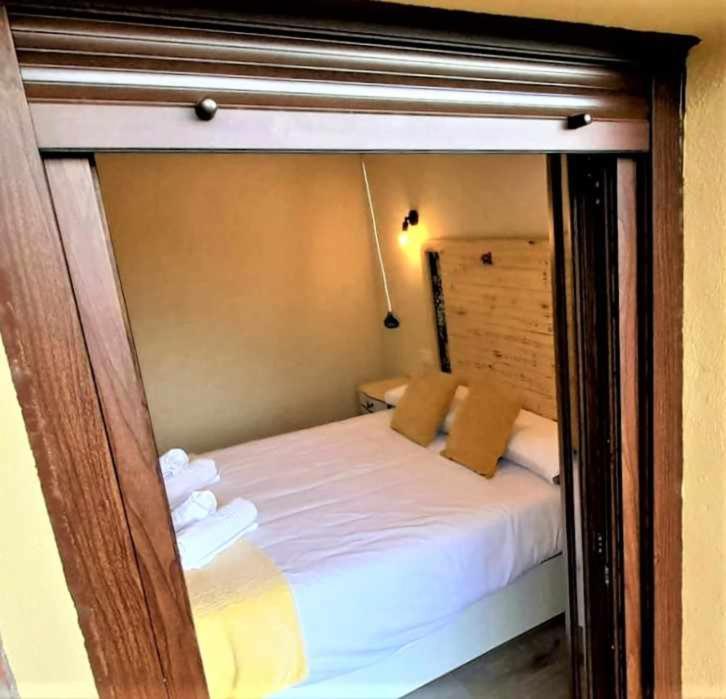 Apartamentos La Rosa Y El Pastor Guijo de Santa Bárbara Εξωτερικό φωτογραφία