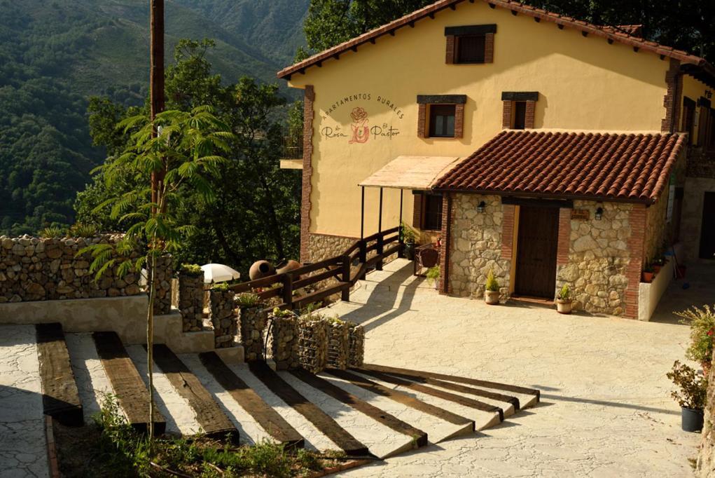 Apartamentos La Rosa Y El Pastor Guijo de Santa Bárbara Εξωτερικό φωτογραφία