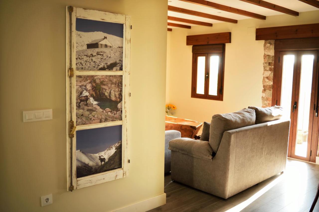 Apartamentos La Rosa Y El Pastor Guijo de Santa Bárbara Εξωτερικό φωτογραφία